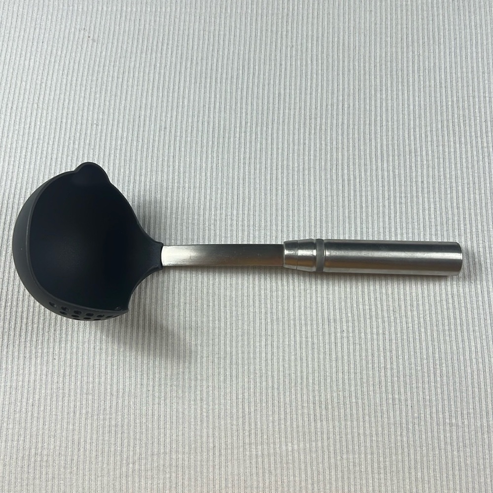 Pampered Chef XL Ladle
